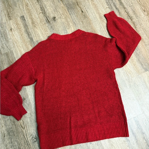 American Eagle • Oversized Knit Sweater - Picture 6 of 7